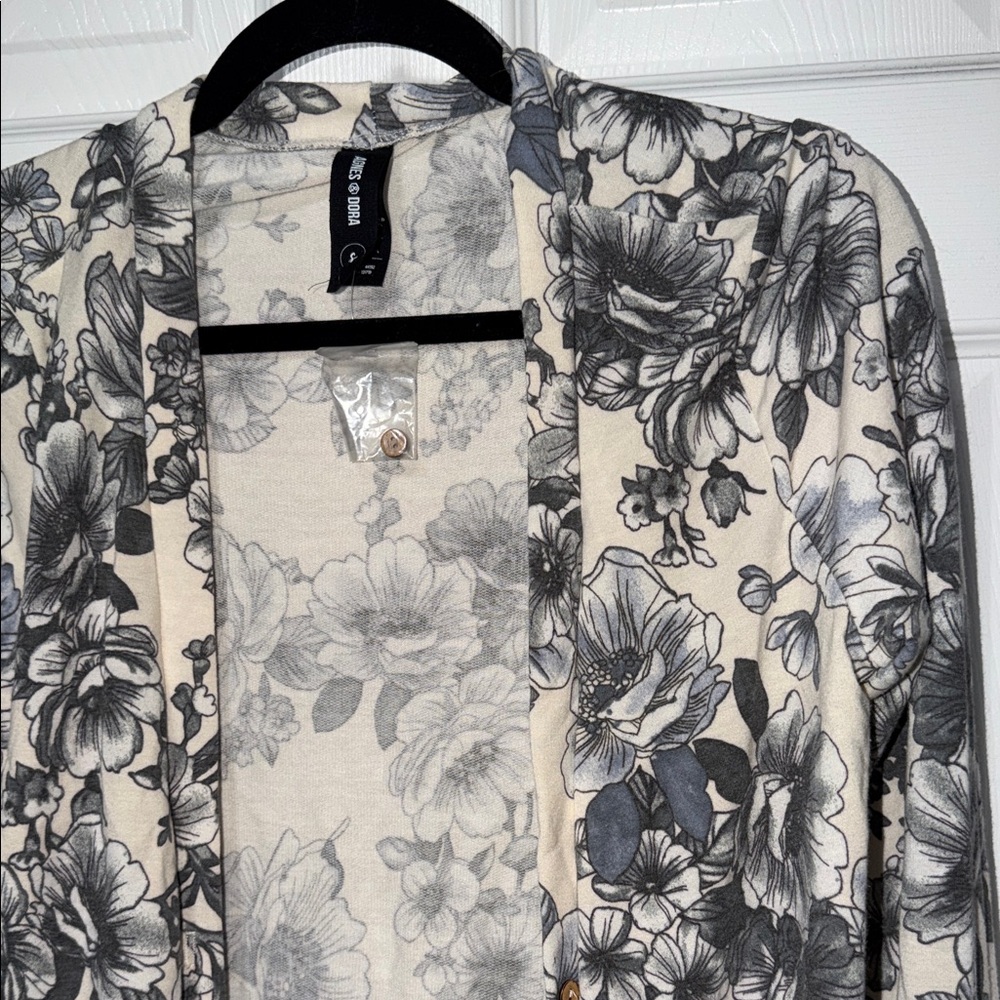Agnes & Dora Floral Cardigan